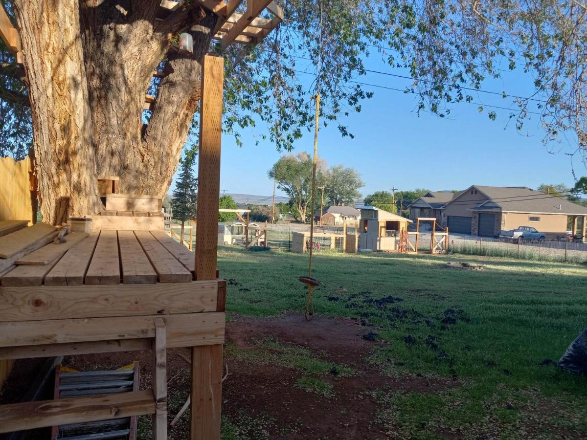 Red Creek Inn And Farm Parowan Экстерьер фото