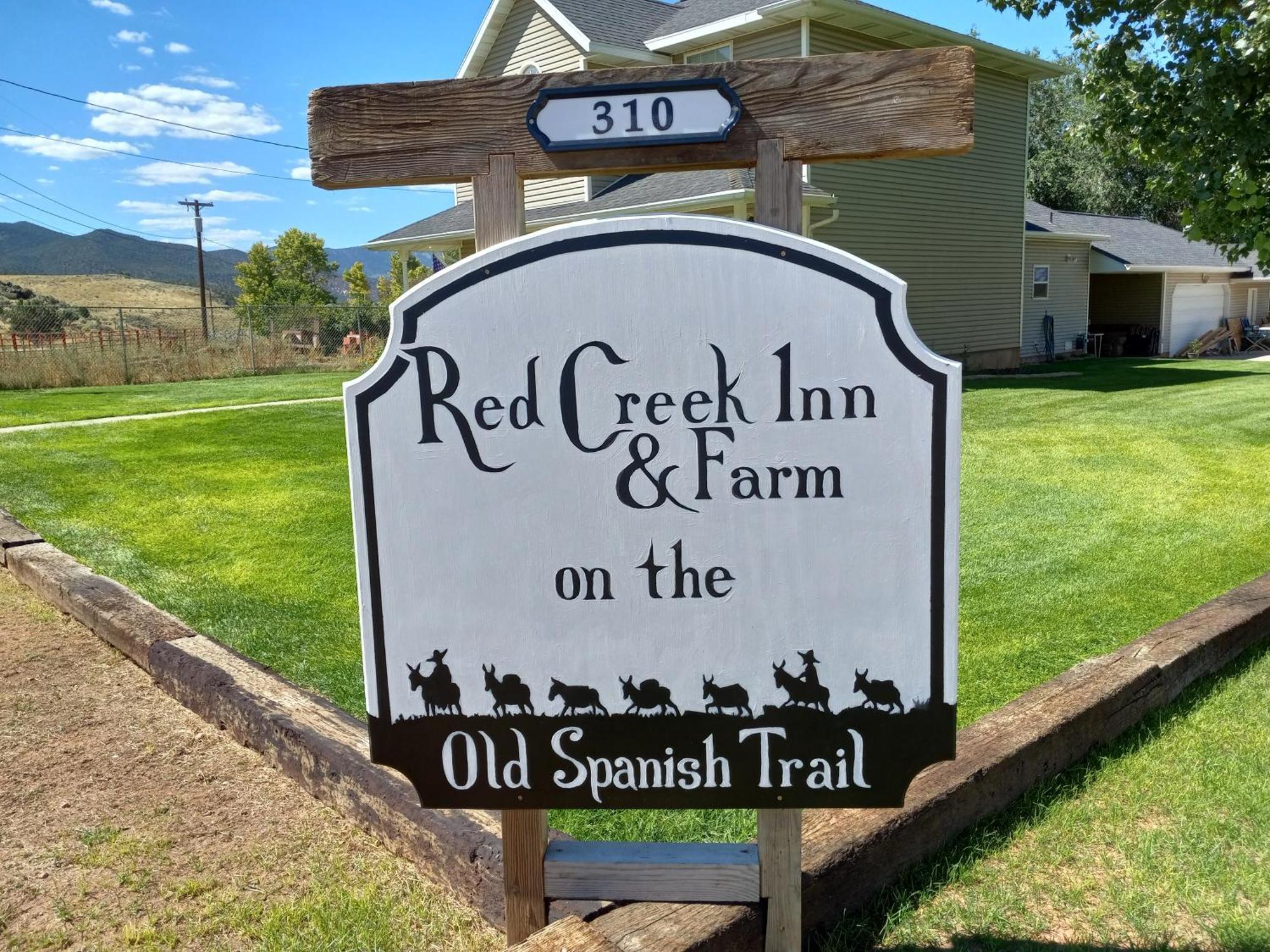 Red Creek Inn And Farm Parowan Экстерьер фото